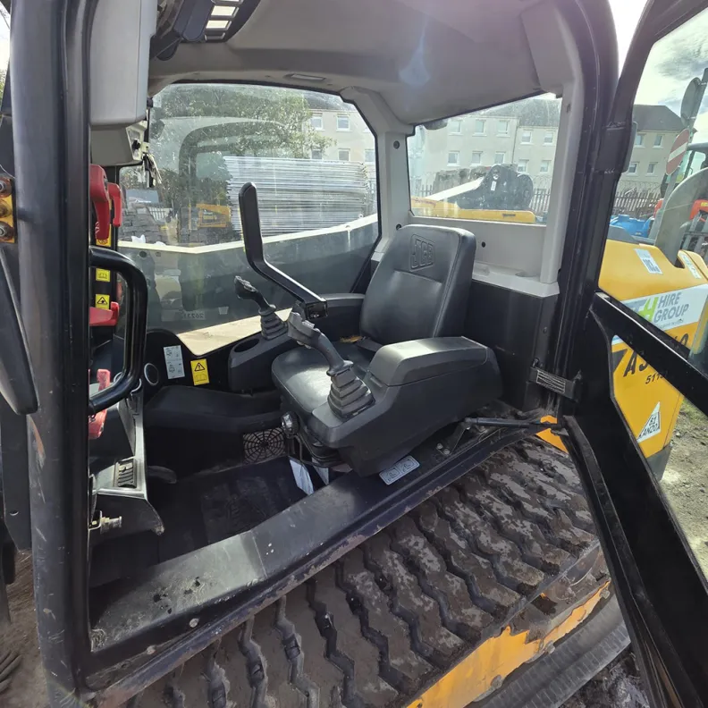 2016 JCB 300T Tracked Skid Steer – Supplied with Stone Crusher Attachment